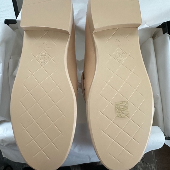 CHANEL 24C Leather Quilted Tab Turn Lock Turnlock CC Loafer Moccasin Flats - Picture 10 of 11